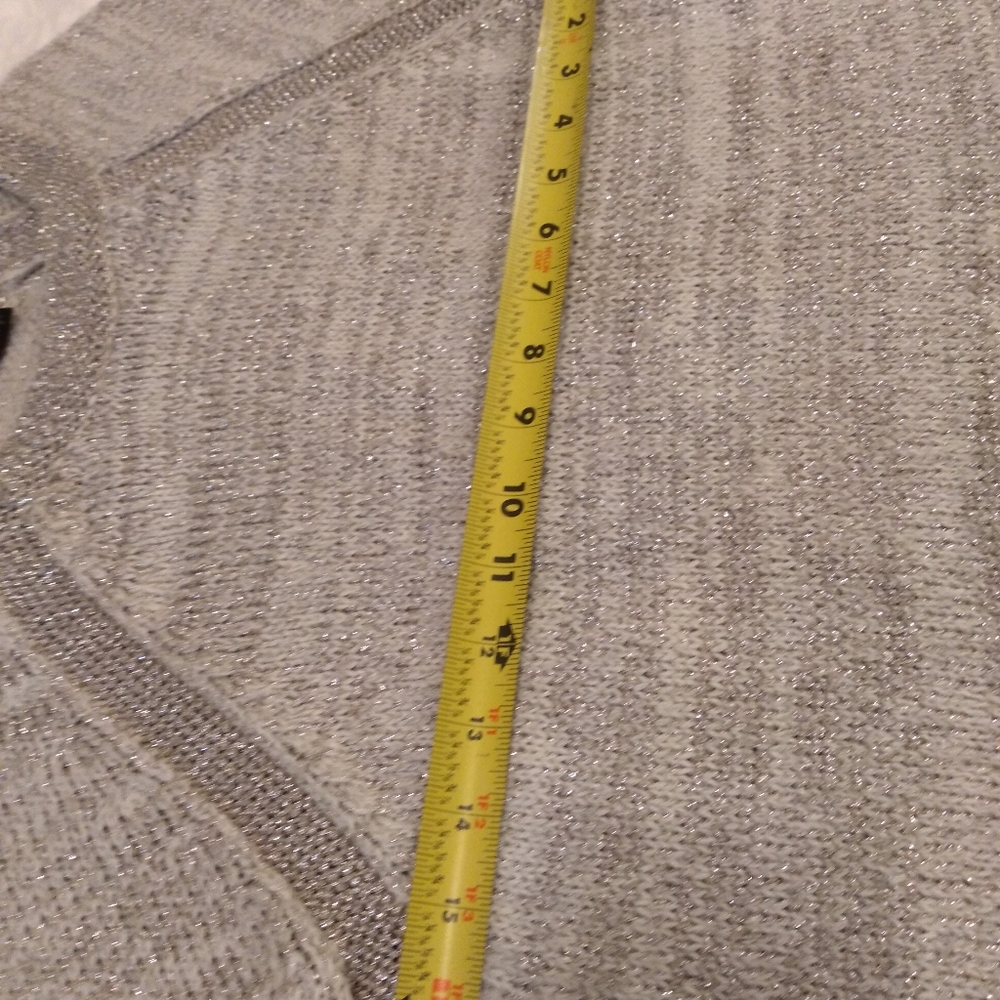 The limited Grey Sweater - Picture 6 of 8